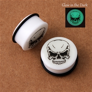 Glow in the dark vampire skull design acrylic single-flare ear plug gauges with o-ring, sizes 8g to 1"