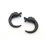 A Pair of Hand Carved Dragon Hook 6.5 mm 2G