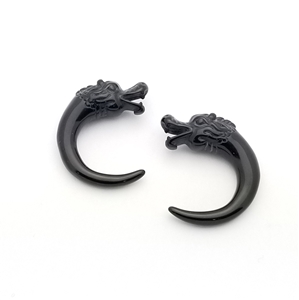 A Pair of Hand Carved Dragon Hook 6.5 mm 2G