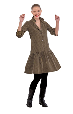 Women's Gretchen Scott So Sweet Dress in tan and black checkmate print.