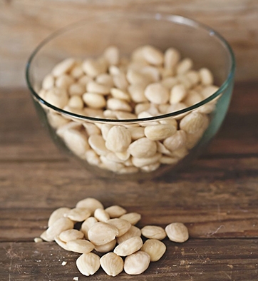 Whole and Broken Blanched Almonds