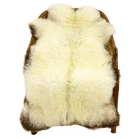 Thick Short Wool Ivory White w Pattern Mottled Sheepskin