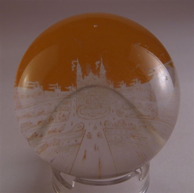 Engraved Amber Flash -- Palias de Trocadero