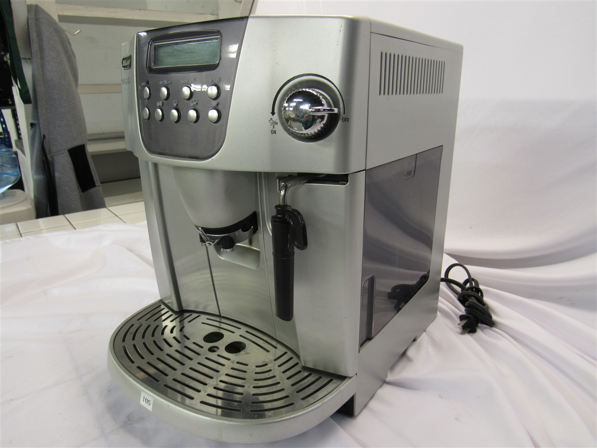 Delonghi Magnifica ESAm 4400 Espresso Machine