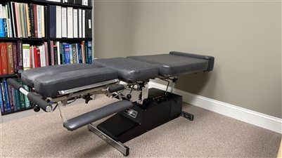 Used Leander 900 Series Adjusting Table