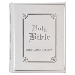 KJV Family Bible: 9781639521449