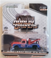 Greenlight Collectibles Dually Drivers Series 11 - 1971 Chevrolet C-30 Dually Wrecker (STP Oil) Green Machine