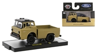 M2 Machines Auto-Thentics Release 84 - 1970 Ford C-600