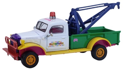 Greenlight Collectibles Garbage Pail Kids Series 8 - 1945 Dodge Power Wagon Wrecker