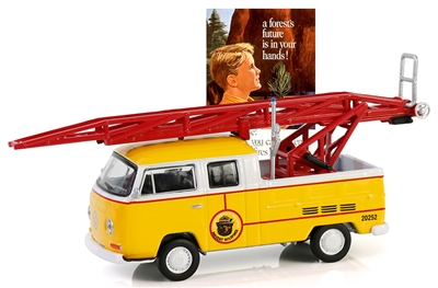 Greenlight Collectibles Smokey Bear Series 4 - 1968 Volkswagen Type 2 Double Cab