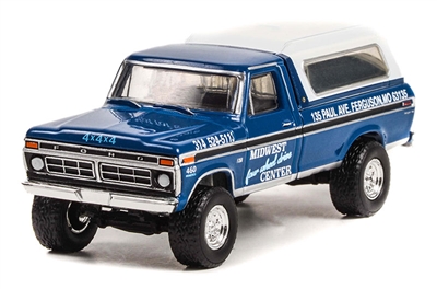 Greenlight Bigfoot Hobby Exclusive - 1974 Ford F-250 w/ Camper Shell (Midwest 4W Drive CTR)