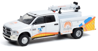 Greenlight Collectibles Dually Drivers Series 7 - Port of Miami Tunnel - 2015 Ram 3500 Crane Truck