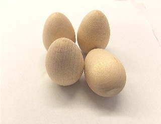 Wood Egg - Pullet 1 3/8" x 2"