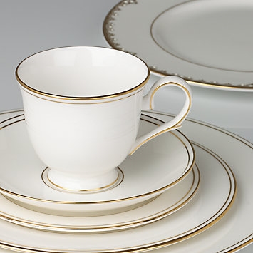 Federal Gold 5-piece Place Setting by Lenox