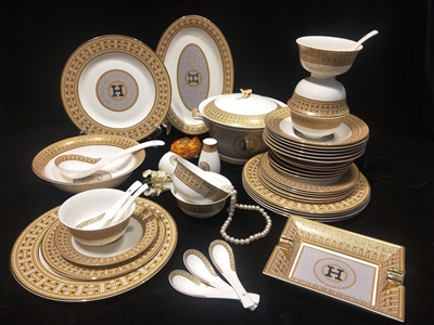 Dinnerware set for 6 persons