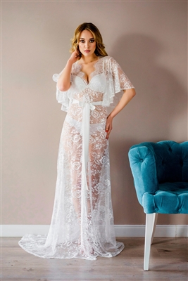 Lace robe with train and flared sleeves