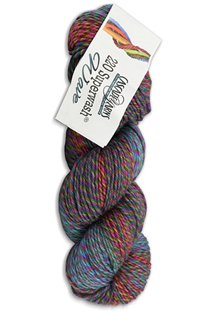 Cascade offers 220 Yarn Lot