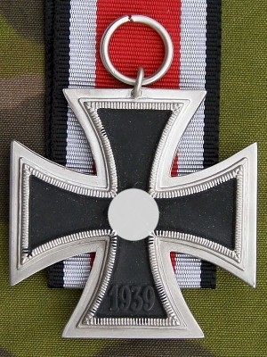 German WWII 1939 Iron Cross 2nd Class