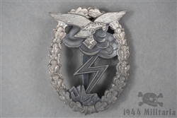 Original German WWII Luftwaffe Ground Assault Badge (Erdkampfabzeichen der Luftwaffe)