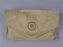 Original US WWII M1942 Field Dressing Pouch BOYT 43 With Field Dressing