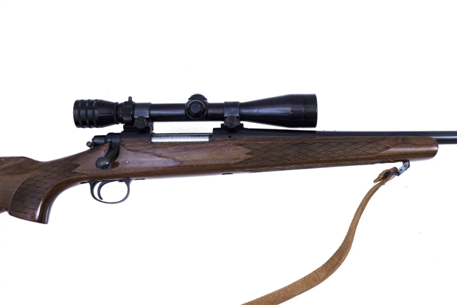 Remington Model 700  ADL Bolt Action Rifle 7MM Remington Magnum