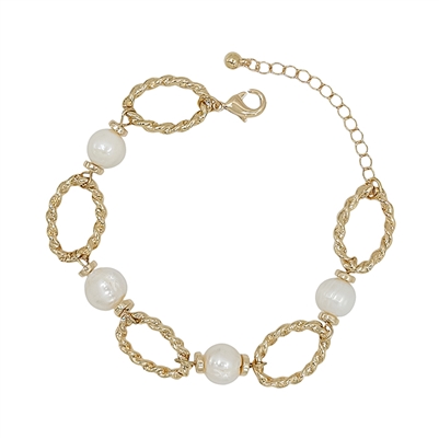 Freshwater Pearl and Open Gold Textured Oval Bracelet