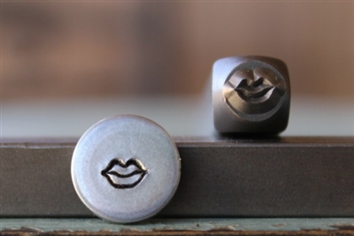 Brand New Supply Guy Design - 5mm Kissing Lips Metal Design Stamp - SGCH-218