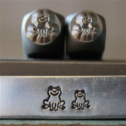 Brand New Supply Guy Design - 5mm and 6mm Frogs Metal Design 2 Stamp Set - SGCH-317318