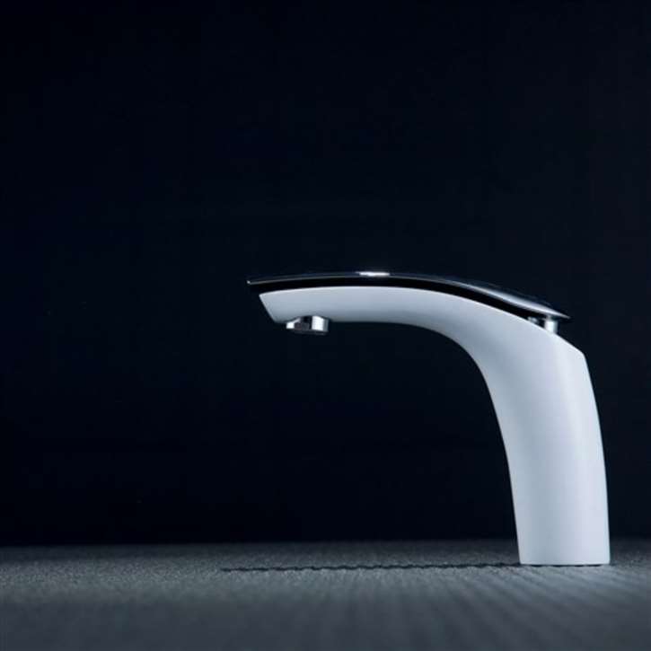 Leonardo SÃ¡rga Contemporary Bath Sink Faucet With Black Handle