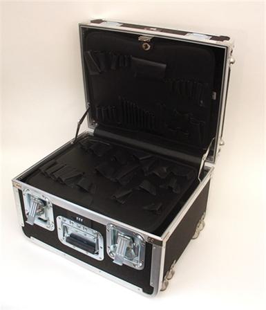 777THWHI-SGSH GUARDSMAN ATA TOOL CASE WITH WHEELS AND TELESCOPING HANDLE COLOR WHITE