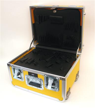 777THY-SGSH GUARDSMAN ATA TOOL CASE WITH WHEELS AND TELESCOPING HANDLE COLOR YELLOW