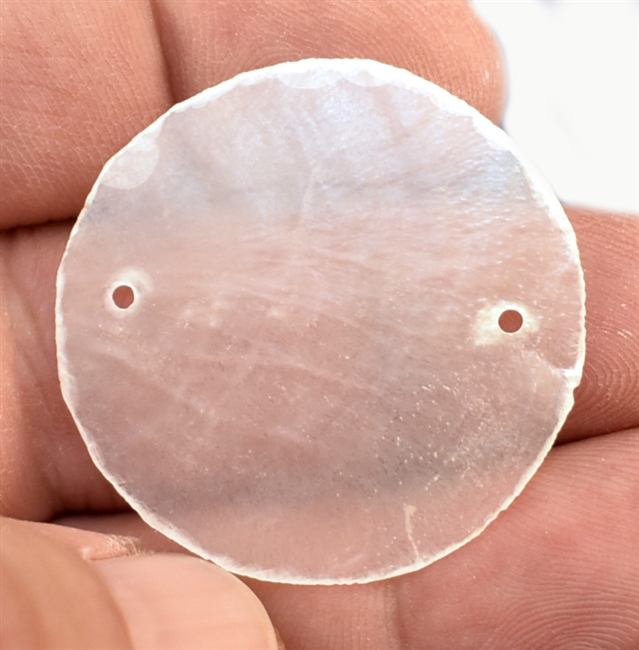 Capiz 1.5" round