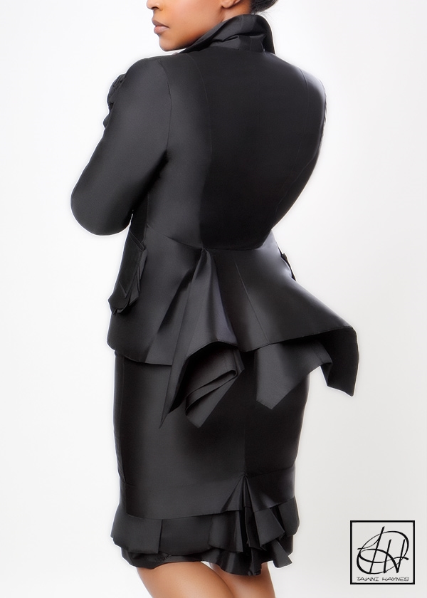 Black peplum skirt suit - Dagmara Joly.
