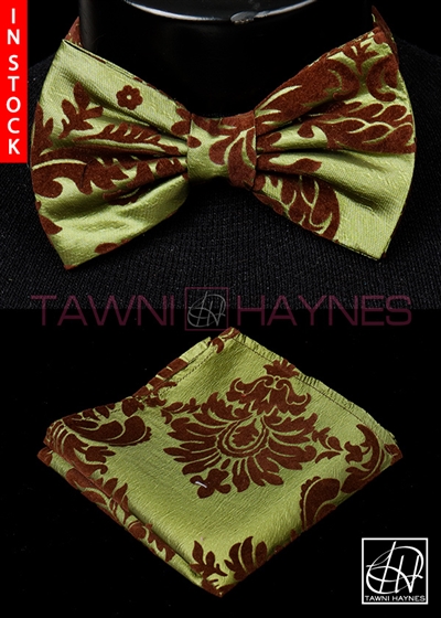 Tawni Haynes Green w/ Brown Damask Taffeta Bow Tie & Pocket Square