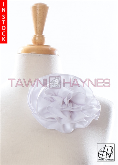 Tawni Haynes Circle Flower Pin (6 inch) - White Stretch Cotton