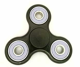 Fidget Hand SpinnersToy with Center Ceramic Bearing, 2 caps and 3 outer grey Bearings