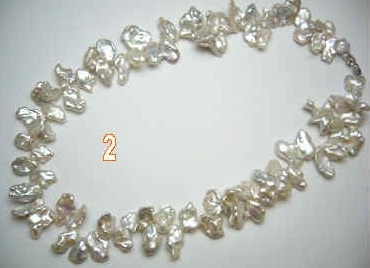 38404 Crazy Fresh Water Pearl w/925 Silver Claps