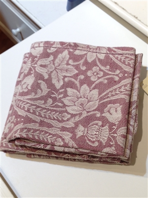 Donna di Coppe Hemstitch Napkin (Bordeaux) by Busatti