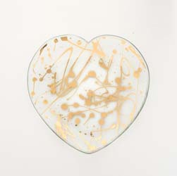 Jaxson 7" Gold Heart Plate by Annieglass