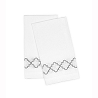 Quatrefoil Guest Towels (Set of 2) by Matouk