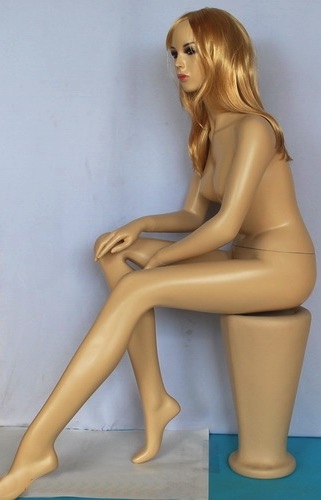 Female Fleshtone Mannequin from www.zingdisplay.com