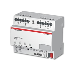 Universal dimming actuator four channel