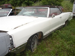 Image of 1966 Pontiac Bonneville Covertible