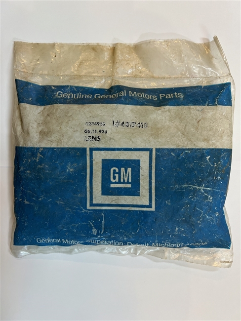 Image of 1964 - 1967 LeMans and GTO Center Roof Dome Light Lens Cover, NOS GM, 4817415