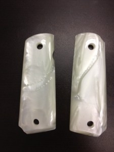 1911 Grips Full size Smooth Pearl Grips