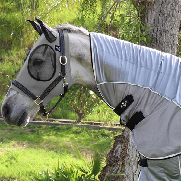 Professional's Choice Comfortfly Neck Cover