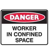 WORKER IN CONFINED SPACE 450X300 POLY
