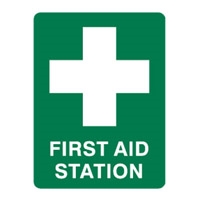 FIRST AID STATION 600X450 POLY