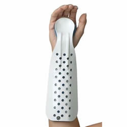 Aluminum Cock-Up Splint  Padded  Large