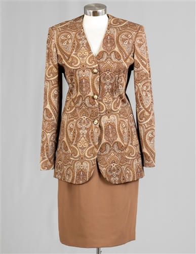 Donna Turan Suit 90032